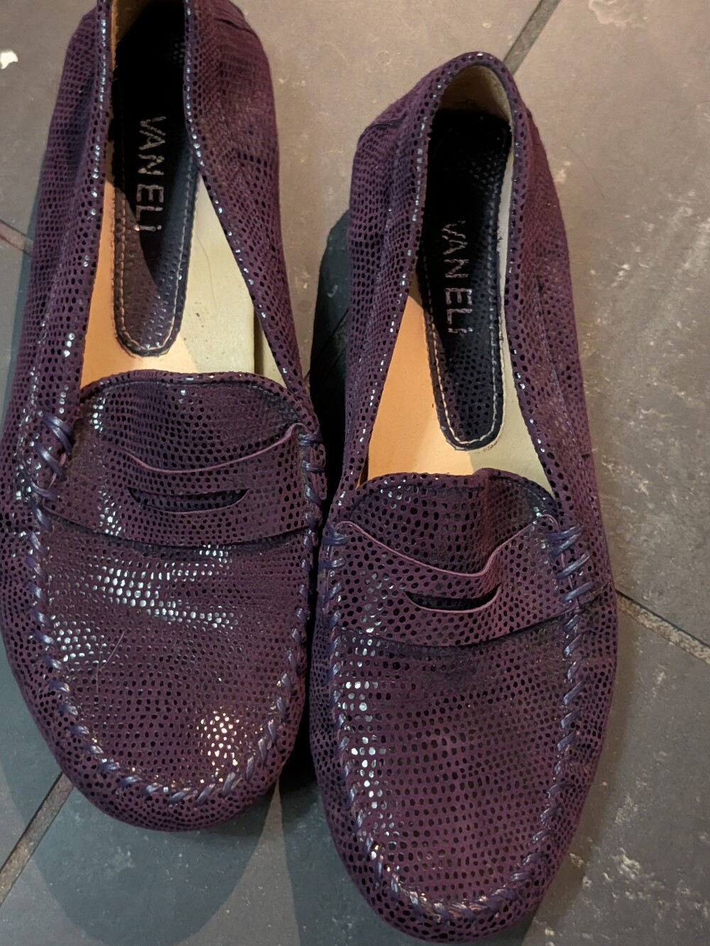 VANELi Snakeskin Plum Driving Style Penny Loafers Size 7.5